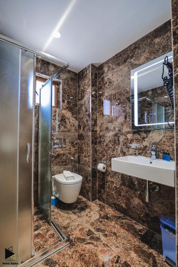 Hotel Alpha 3*